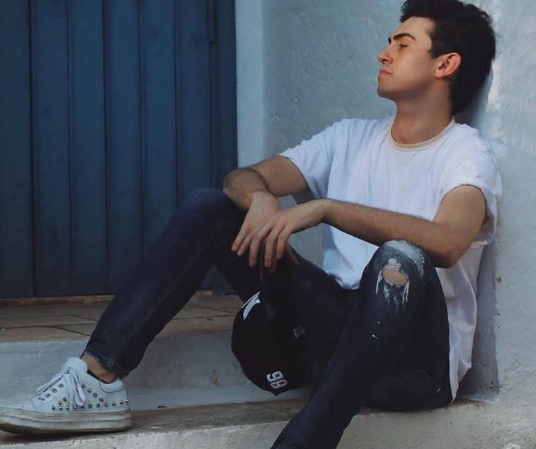 Incidente stradale per Michele Bravi