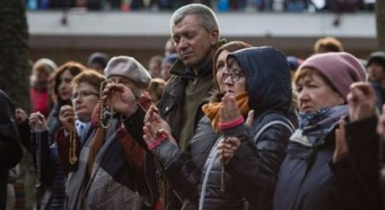 Nuovo Padre Nostro pubblicato nel messale della Cei
