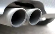 tubo di scarico auto