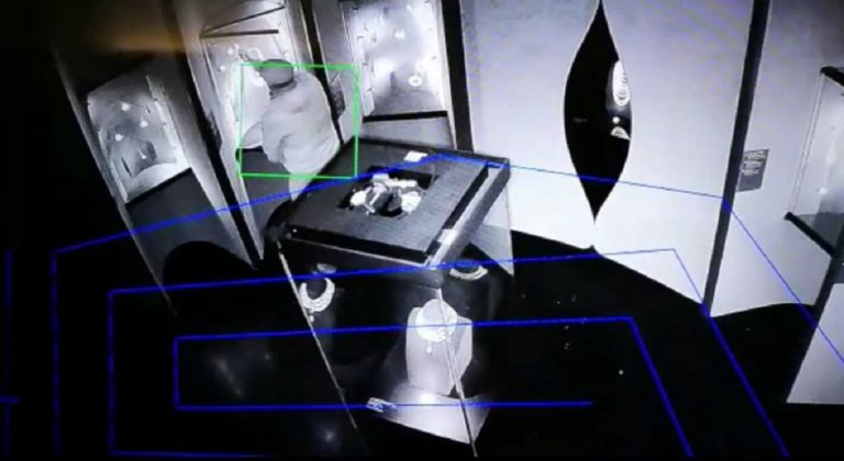 X-Law, l'algoritmo che precede i reati sventa un furto