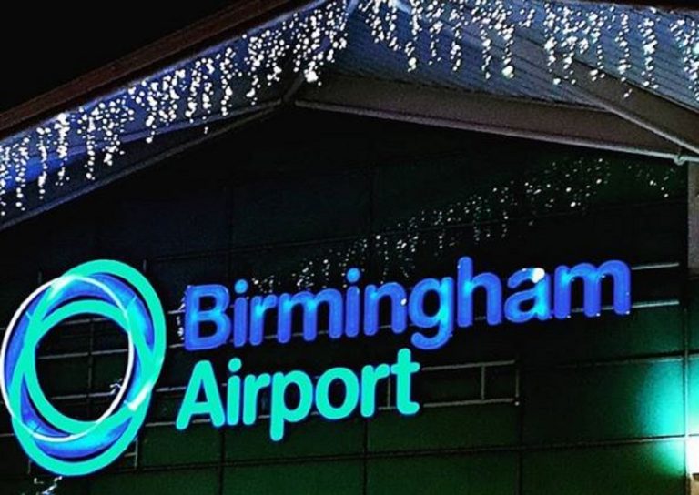 Voli sospesi all'aeroporto di Birmingham