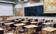 Albiate, crolla il soffitto in una scuola: lezioni sospese