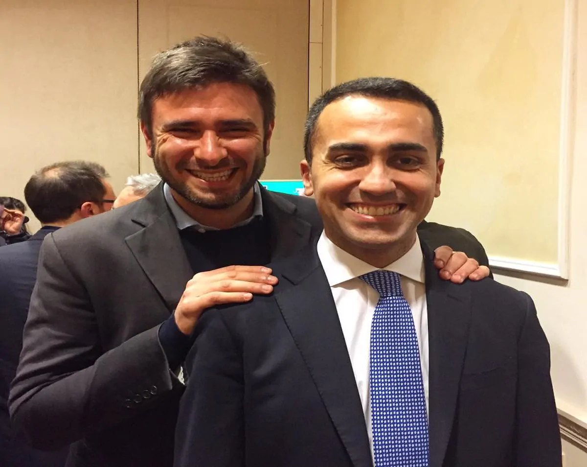 Di Maio pensa a Di Battista all'Ue o al fianco di Conte