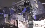 Egitto, bus colpito da esplosione