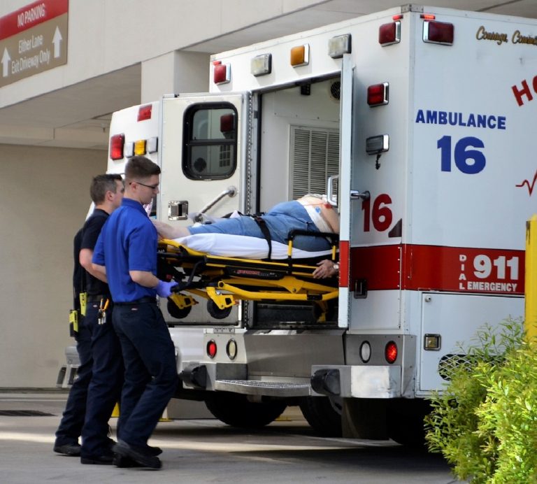 Usa, tossisce sangue a forma di un polmone: morto 36 enne