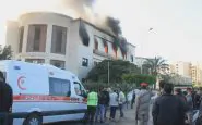 Libia, attacco kamikaze al ministero degli Esteri: tre morti