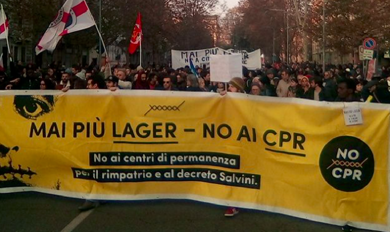 Milano protesta contro Salvini