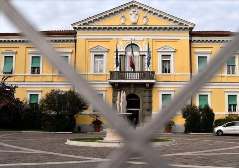 Roma, incendio all'ospedale Spallanzani: morto paziente