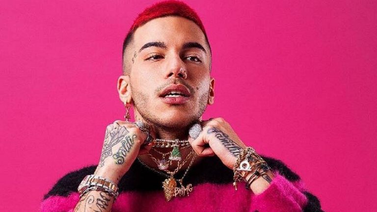 Risultati immagini per sfera ebbasta stelle