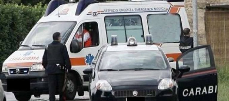 si impicca a 15 anni