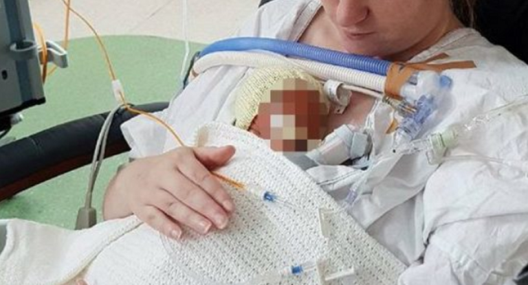 Mamma prova a uccidere il figlio malato con candeggina