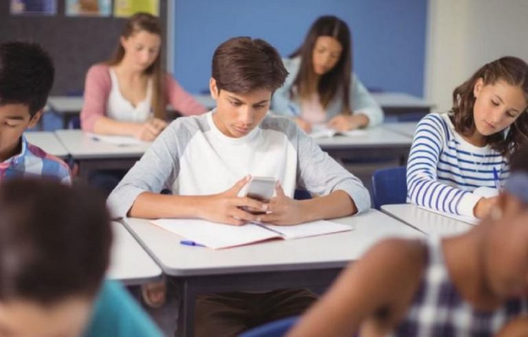 divieto cellulari a scuola