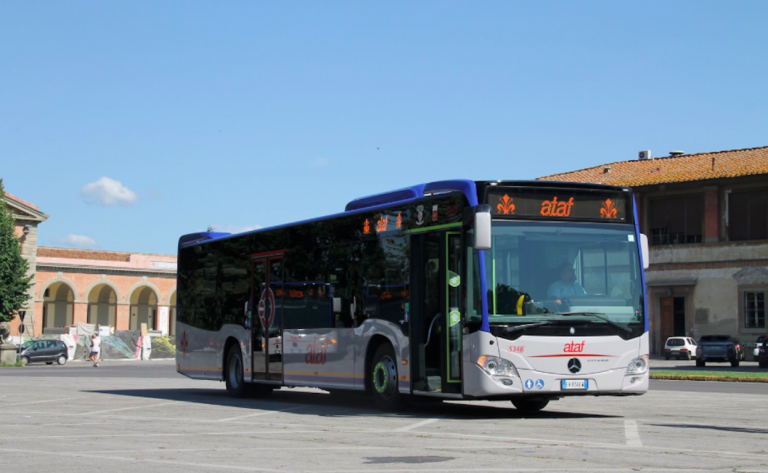 Firenze, marocchina aggredisce autista bus