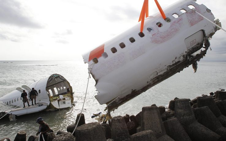 foto_indonesia_bali_aereo_mare_rimosso_01_1