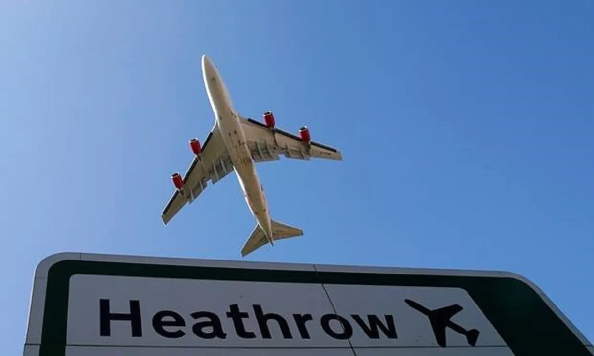 heatrow bloccati voli drone 1