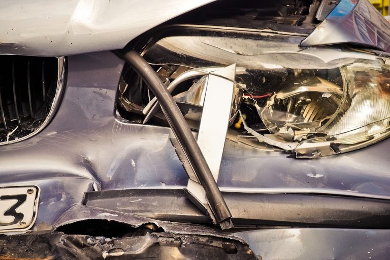 Grave incidente stradale a Lecce, muore un 32enne