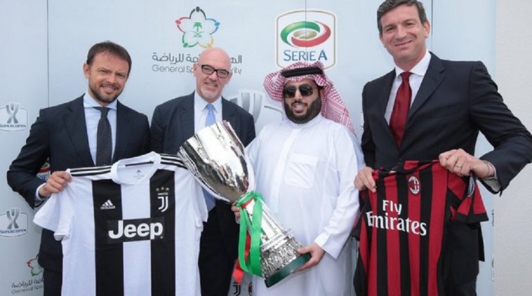 Juve-Milan polemiche per i biglietti riservati ai soli uomini