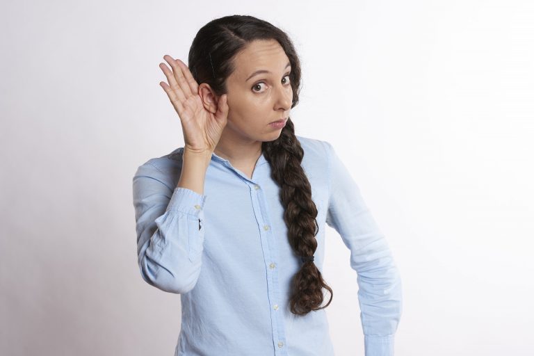 Come pulire le orecchie in profondità senza cotton fioc