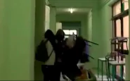 Pisa, studenti incappucciati devastano la scuola