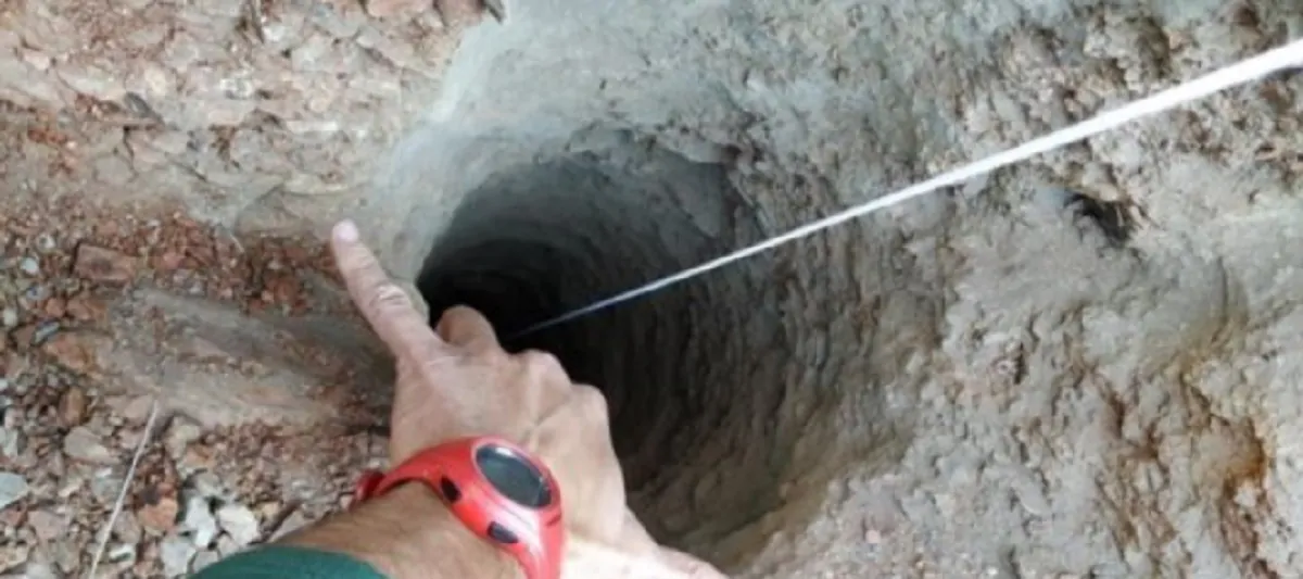 Trovati i capelli del bambino caduto nel pozzo a Malaga