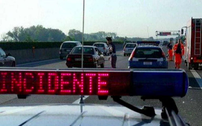 Reggio Emilia, incidente sull'A1