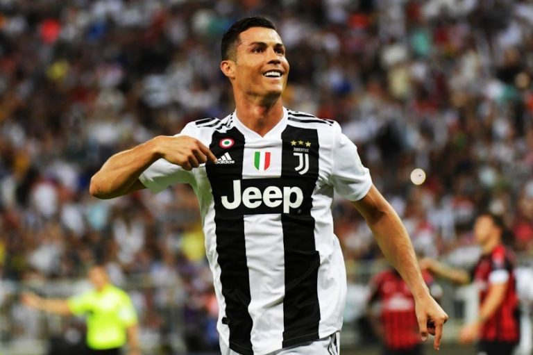 Ronaldo regala la Supercoppa alla Juve