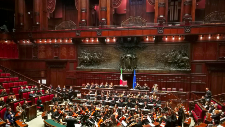 Stipendio parlamentari, la proposta di Forza Italia