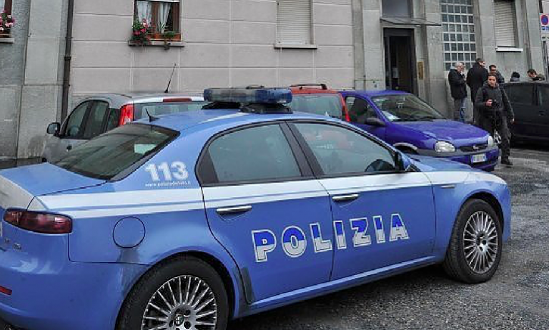 Torino, buste con proiettili