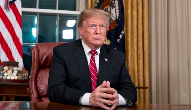 Trump, crisi umanitaria al confine col Messico