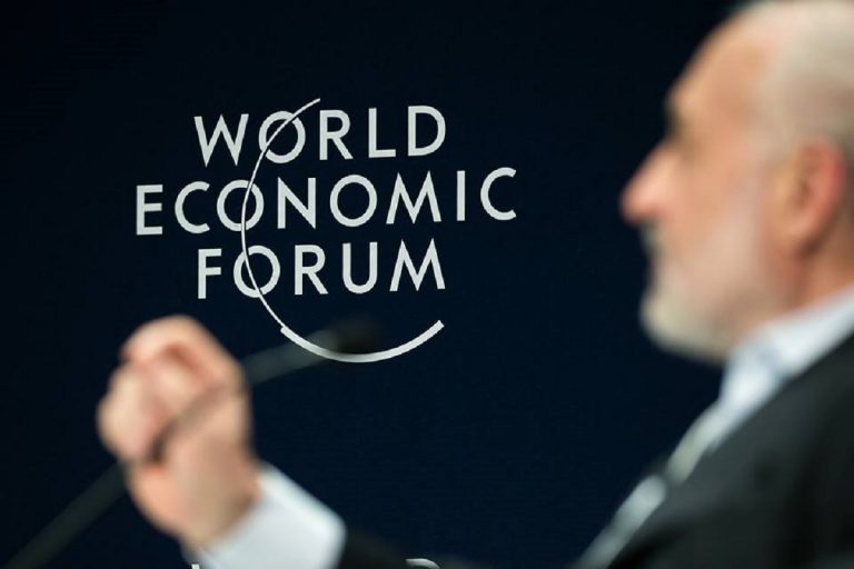 trump davos 768x512