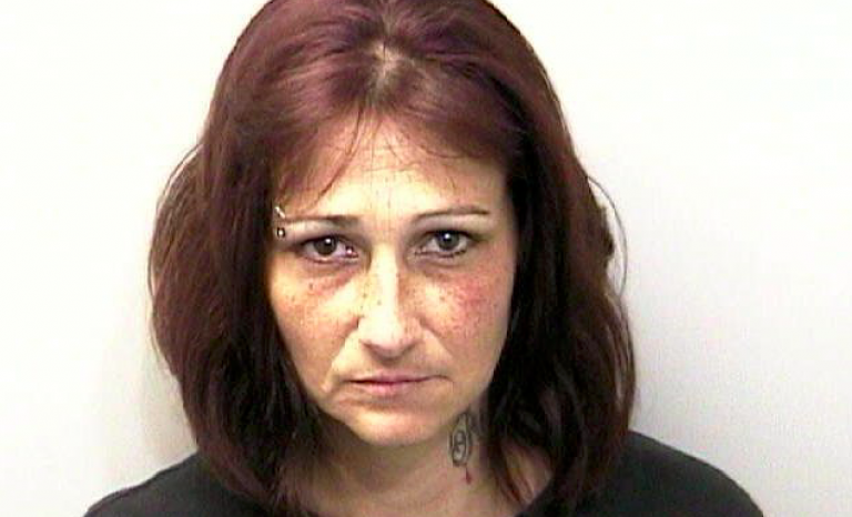 Usa, mamma fa violentare la figlia