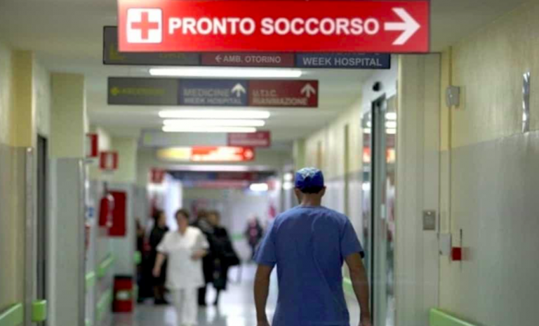 Bologna, parto cesareo d'urgenza