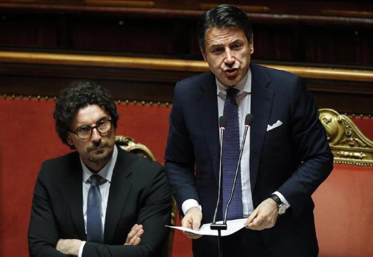 Conte "Non intendiamo varare nessuna manovra correttiva"