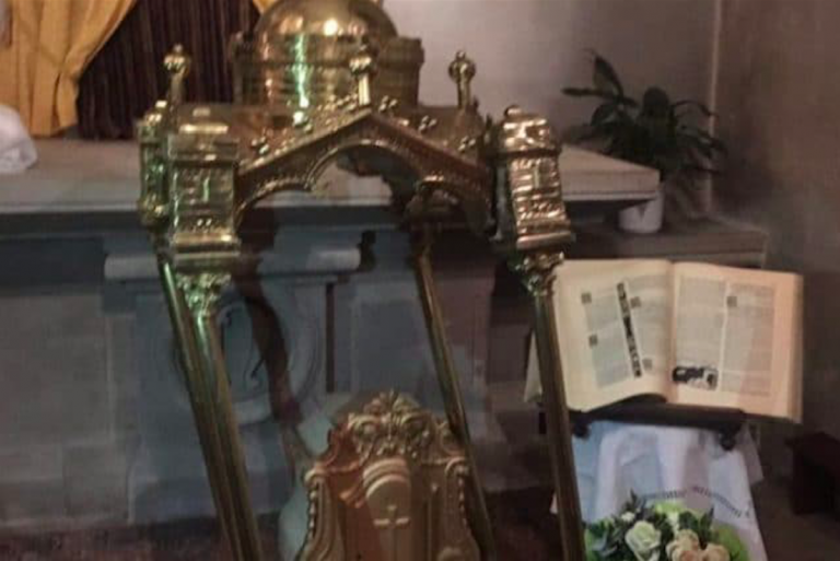 francia-chiese-profanate-vandali