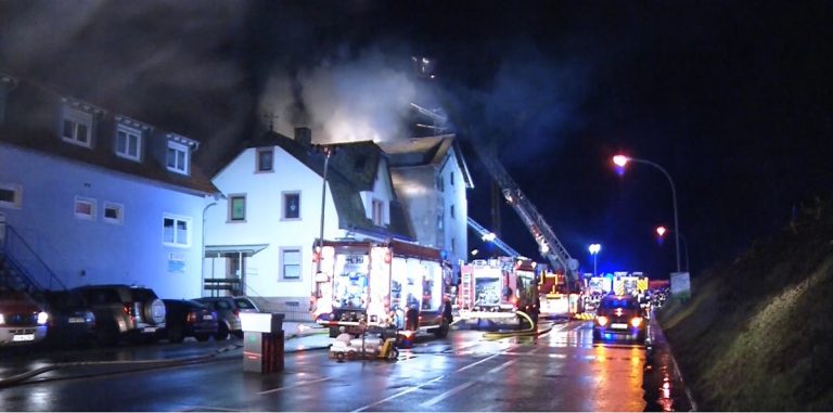 germania incendio palazzina 768x381