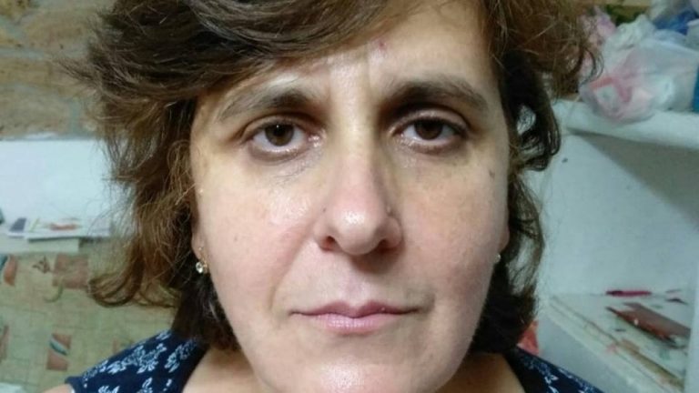 Testimone di Geova accetta la trsfusione: ripudiata dalla comunità e dalle figlie