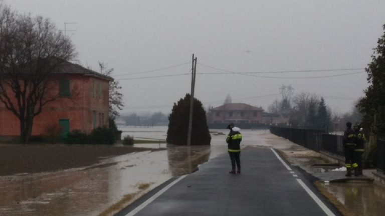 maltempo esonda reno carabinieri 768x432