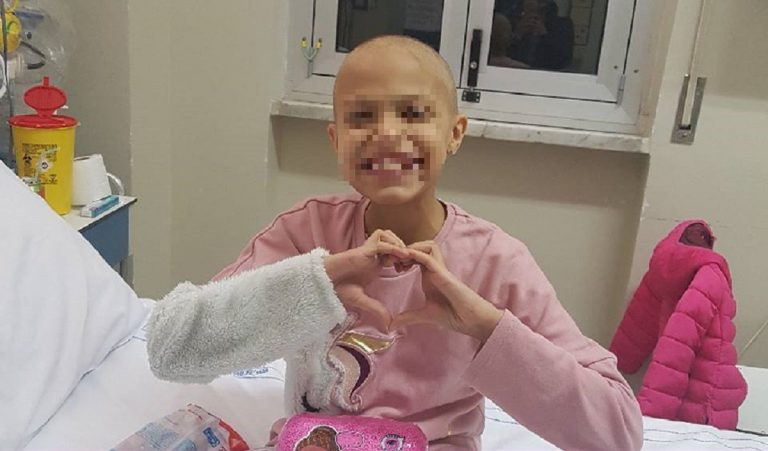 Maya, a 10 anni lotta contro un tumore allo stomaco: vip diffondono l'appello
