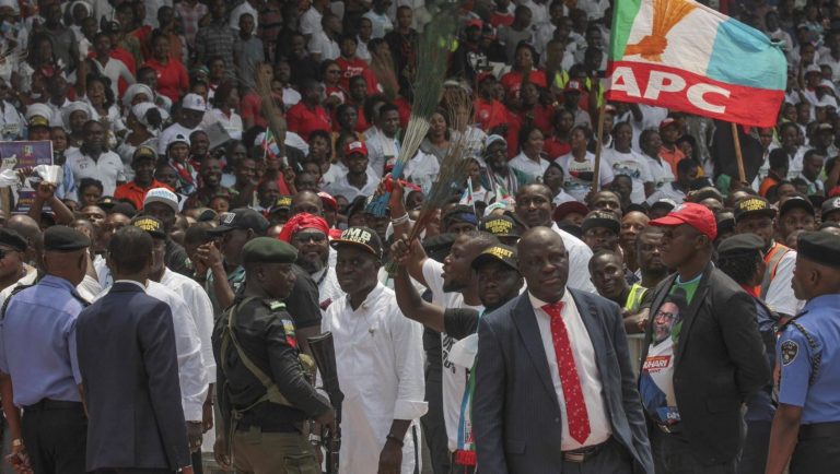 Raduno elettorale del presidente nigeriano