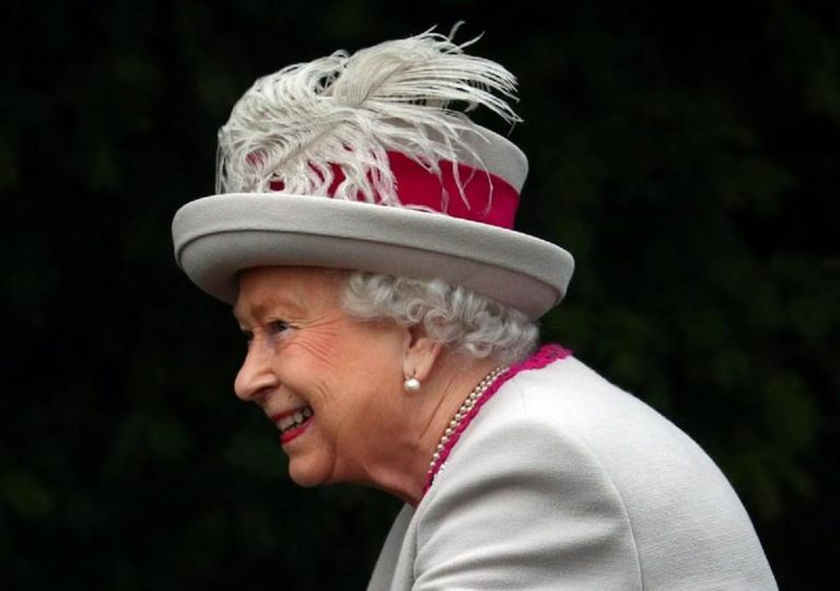 Disordini per Brexit, esiste un piano per evacuare Elisabetta e la famiglia reale