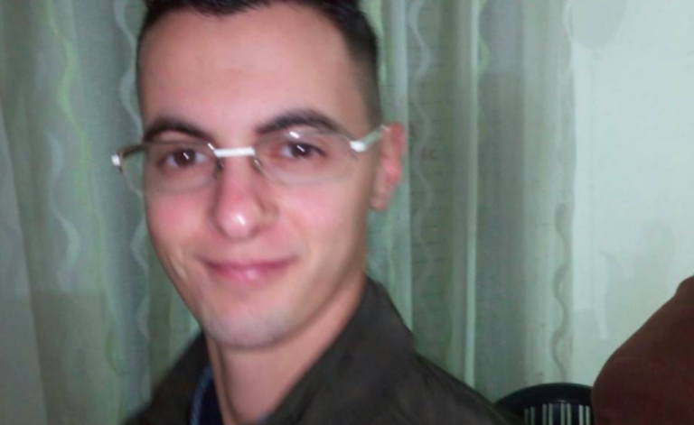 Agrigento, ucciso a coltellate in piazza