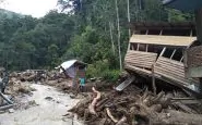 Indonesia, piogge torrenziali nella zona di Papua: morti in aumento