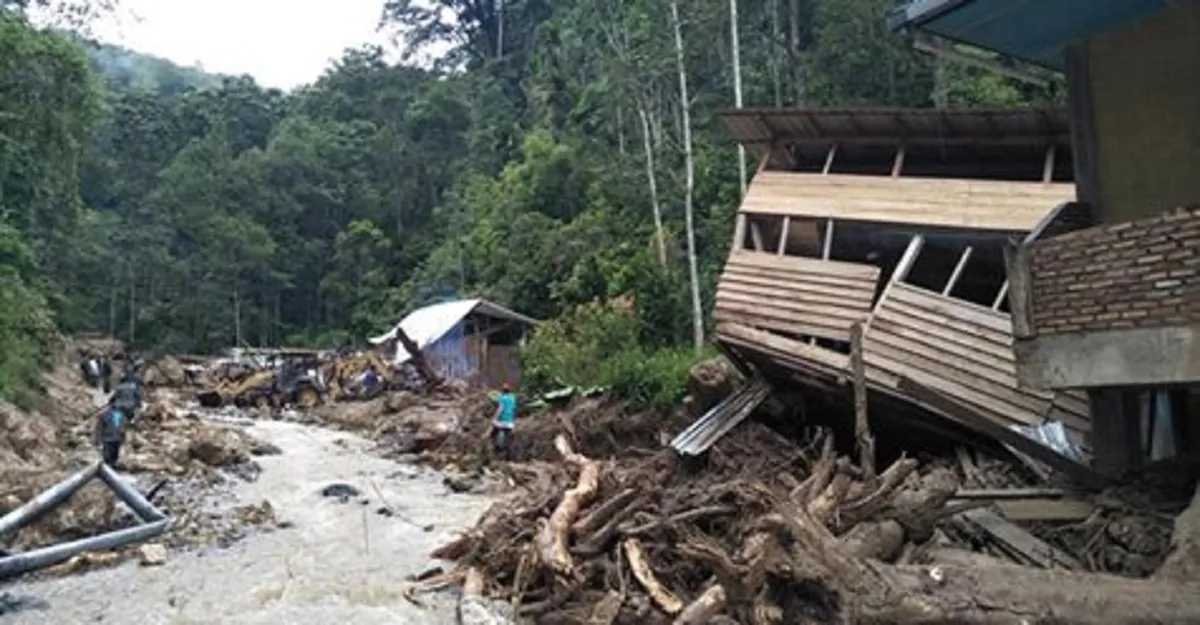 Indonesia, piogge torrenziali nella zona di Papua: morti in aumento