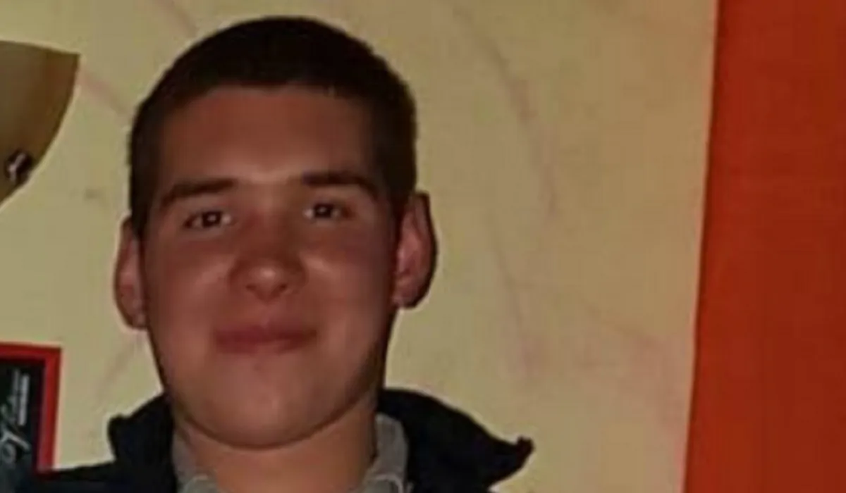 Ragazzo di 18 anni muore investito da un'auto