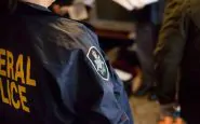 Australia, offre del tè al fermato: poliziotta picchiata a sangue