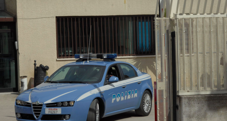 Il padre dell'artista aggredito a Roma
