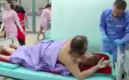Incastrato durante rapporti amica figlia