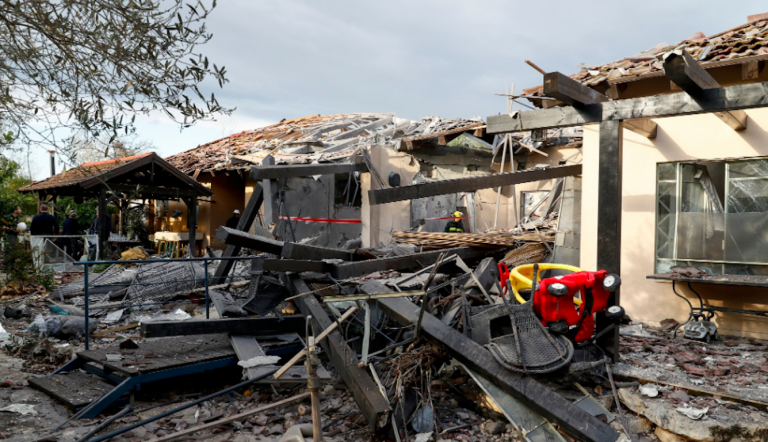 Israele, razzo da Gaza su casa a Tel Aviv