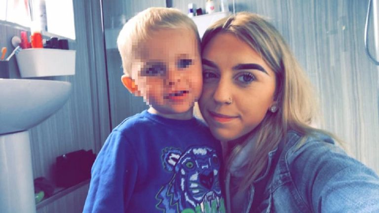 UK, muoiono migliore amica e padre di suo figlio: morta giovane madre