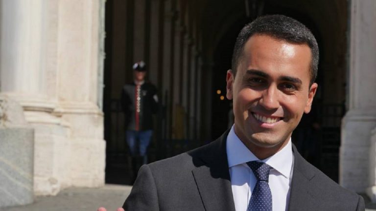 Luigi Di Maio salario minimo